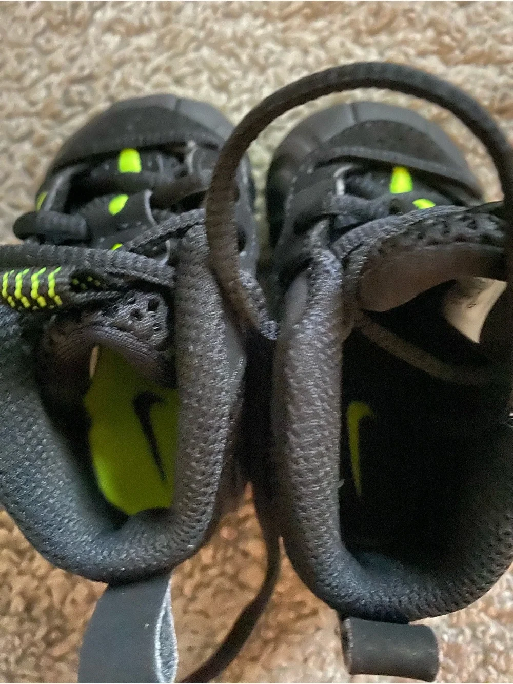 Nike Baby Posite BootiesBlack Sneakers with Neon green Accents 2c